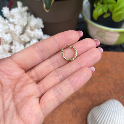 14KT Yellow Gold 2mm Tube Diamond-Cut Finish Hoop Earrings 15mm