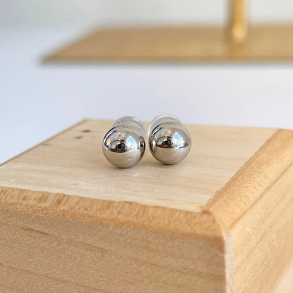 14KT White Gold Balls Shiny Finish Earrings 7mm