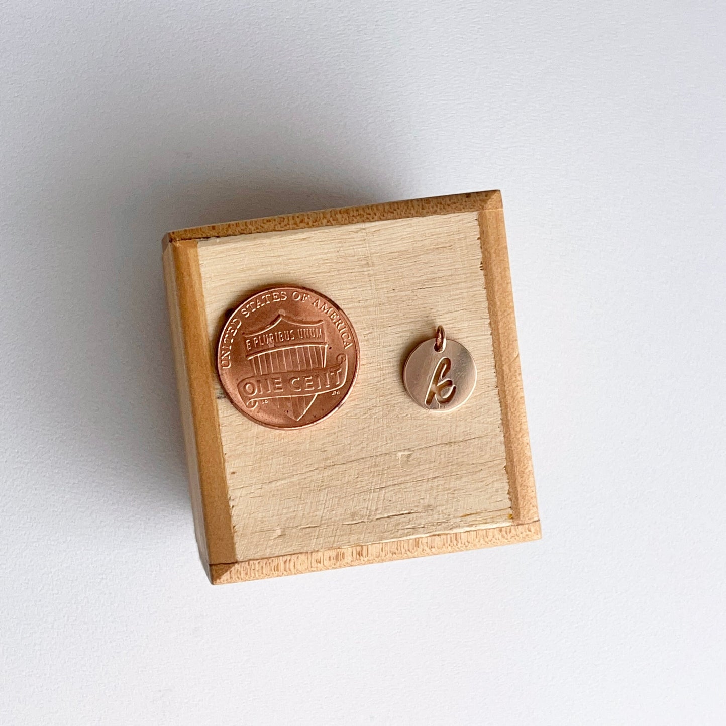 14KT Rose Gold Initial K Cut-Out Disc Mini Pendant Charm