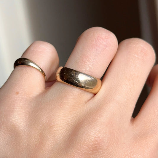 Estate 14KT Yellow Gold Rounded Wedding/ Cigar Band Ring
