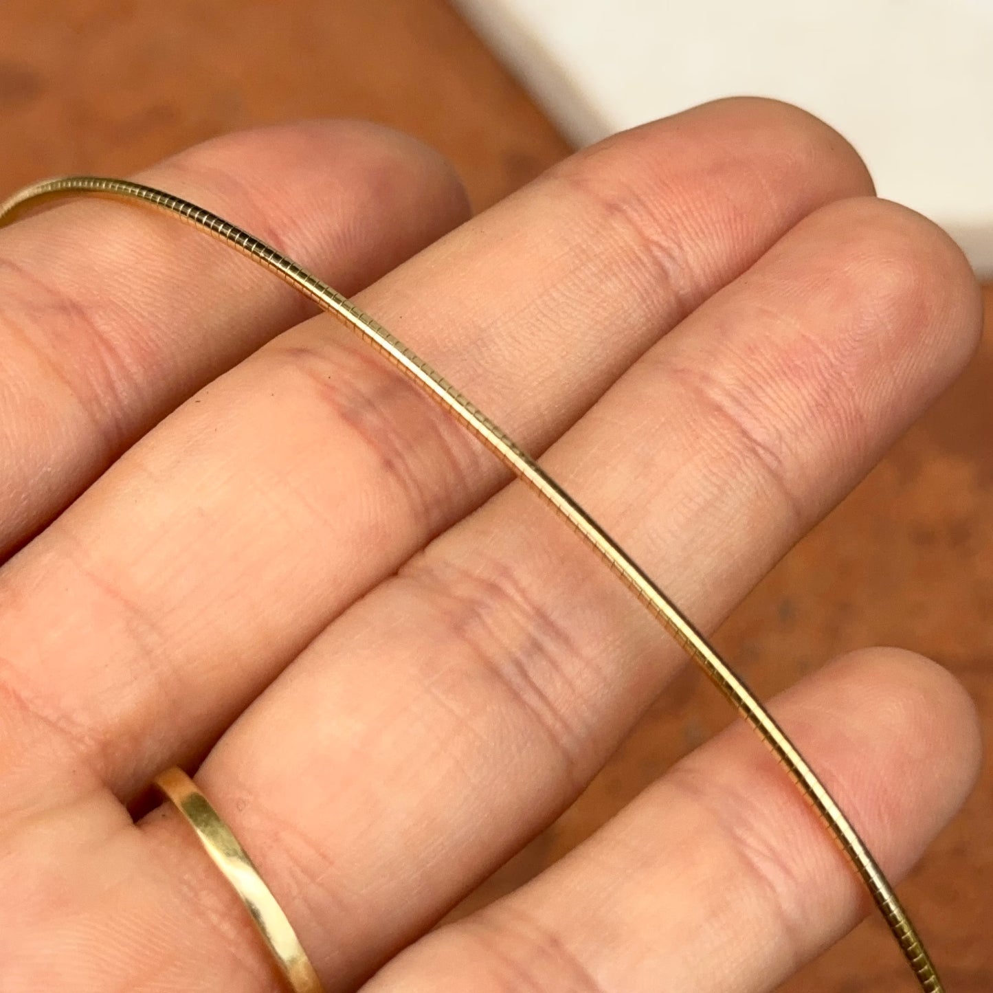 14KT Yellow Gold Rounded 1mm Omega Collar Necklace