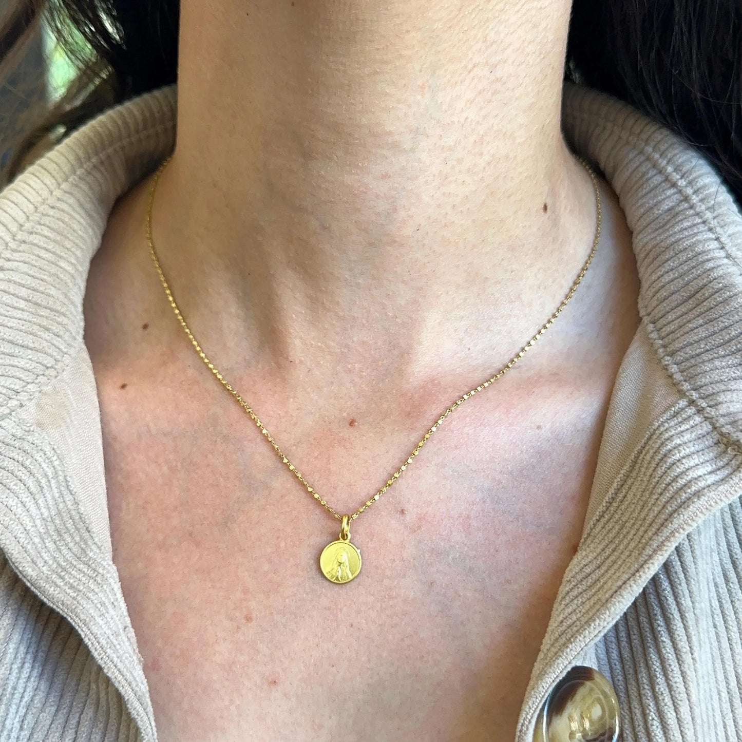 14KT Yellow Our Lady of Lourdes Round Medal Pendant Charm 10mm