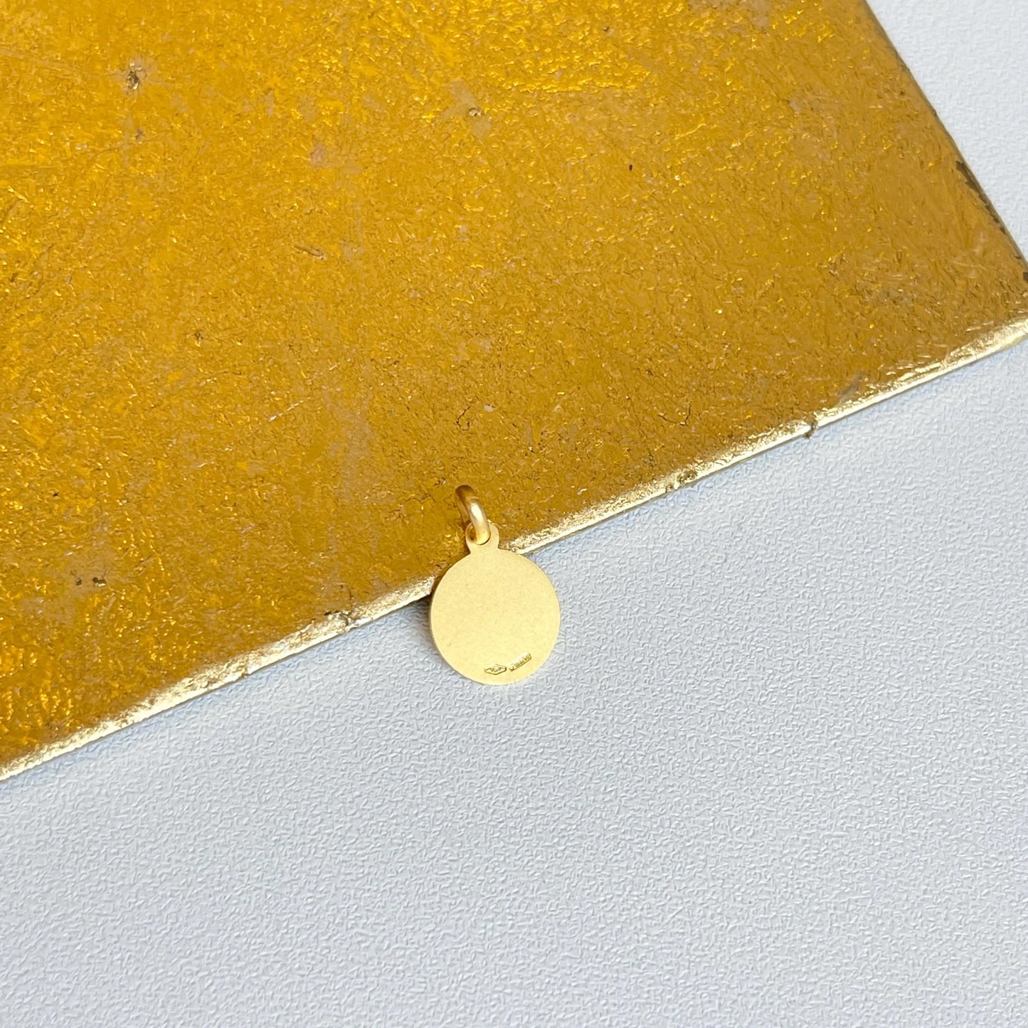 14KT Yellow Our Lady of Lourdes Round Medal Pendant Charm 10mm