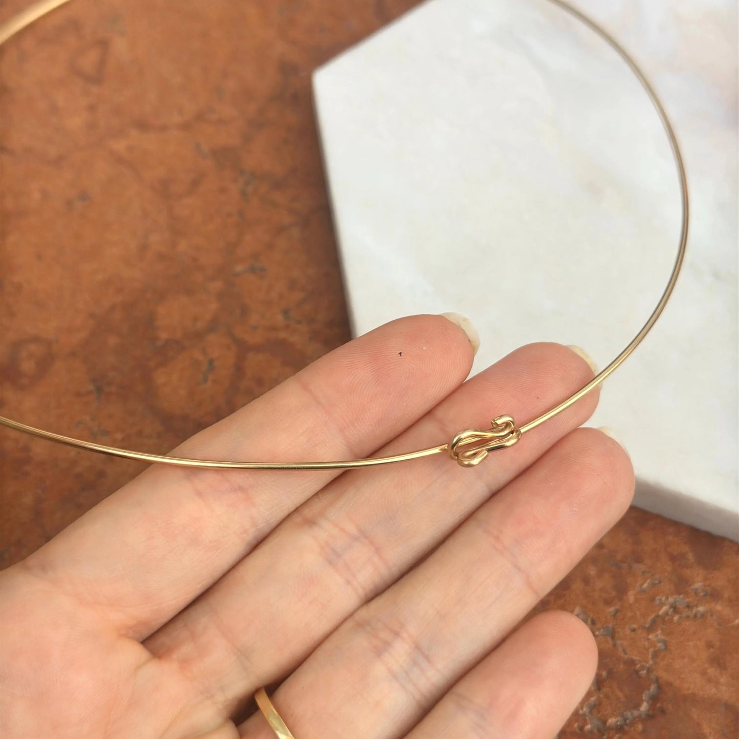 Estate 14KT Yellow Gold 1.5mm Stiff Round Wire Solid Necklace 16”