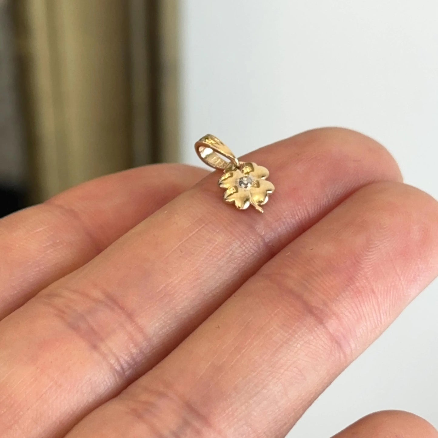 14KT Yellow Gold Diamond-Cut Detailed Clover Pendant