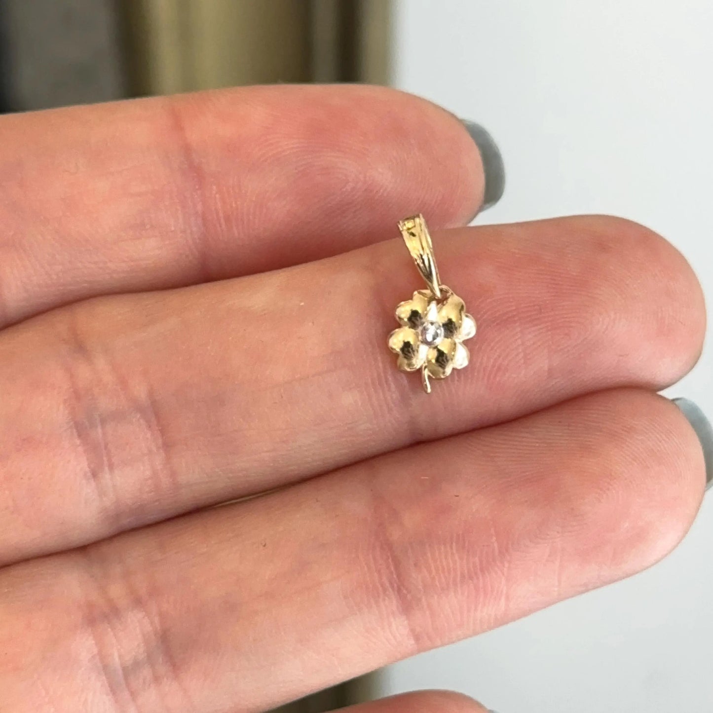 14KT Yellow Gold Diamond-Cut Detailed Clover Pendant