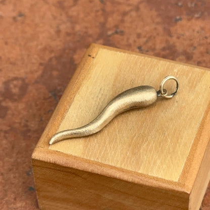 Estate 14KT Yellow Gold Matte Bark "Cornicello" Horn Pendant Charm 40mm