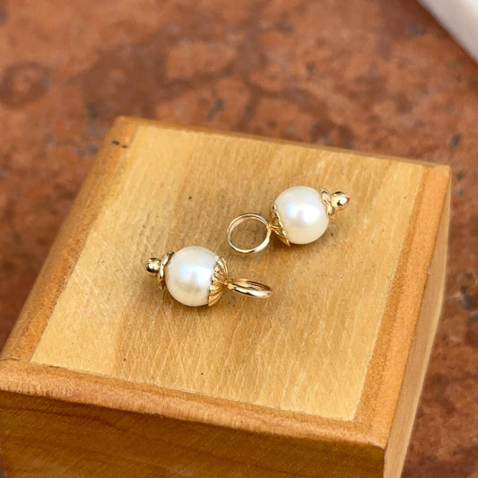 Estate 14KT Yellow Gold White Round Mini Pearl Detailed Dangle Earring Charms 7mm