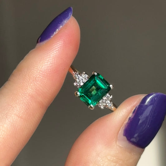 Estate 10KT Yellow Gold Emerald-Cut Lab Created Emerald + Round Diamond Ring - LSJ