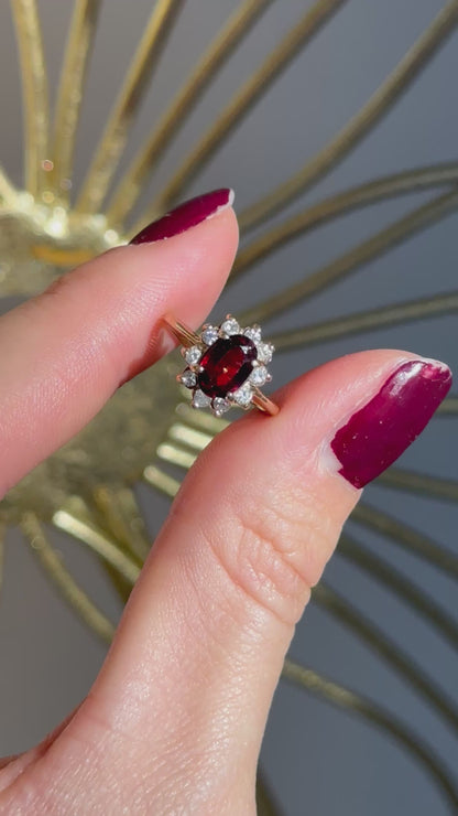 Estate 14KT Yellow Gold Oval Garnet Halo Diamond Ring