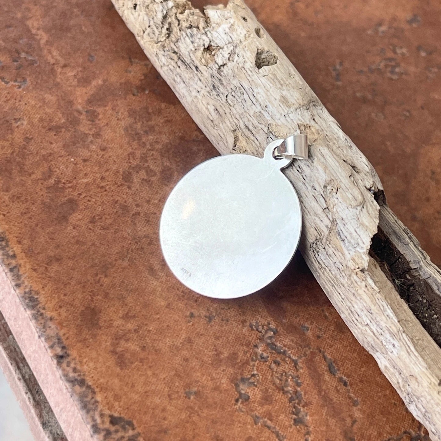 Sterling Silver Holy Communion Blessed Sacrament Round Medal Pendant Charm 23mm