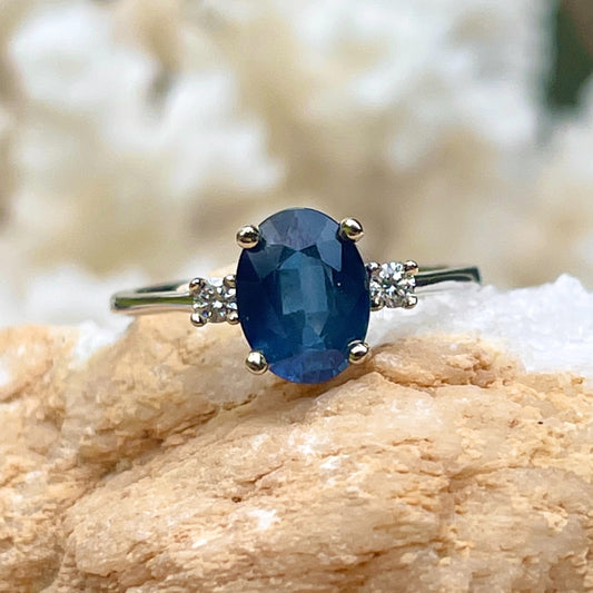 Estate 14KT White Gold Oval 2.00 CT Blue Sapphire + Diamond Accent Ring