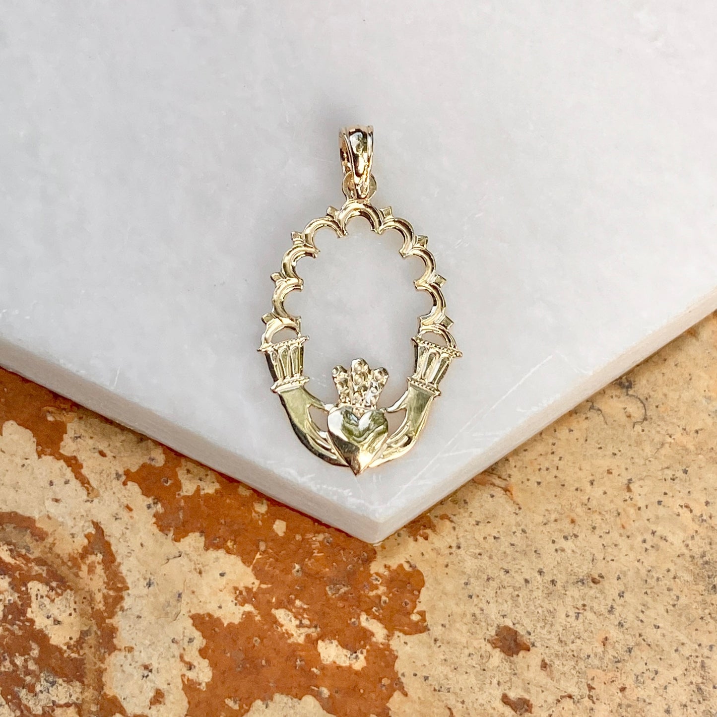 14KT Yellow Gold Celtic Claddagh Lace Trim Oval Pendant, 14KT Yellow Gold Celtic Claddagh Lace Trim Oval Pendant - Legacy Saint Jewelry