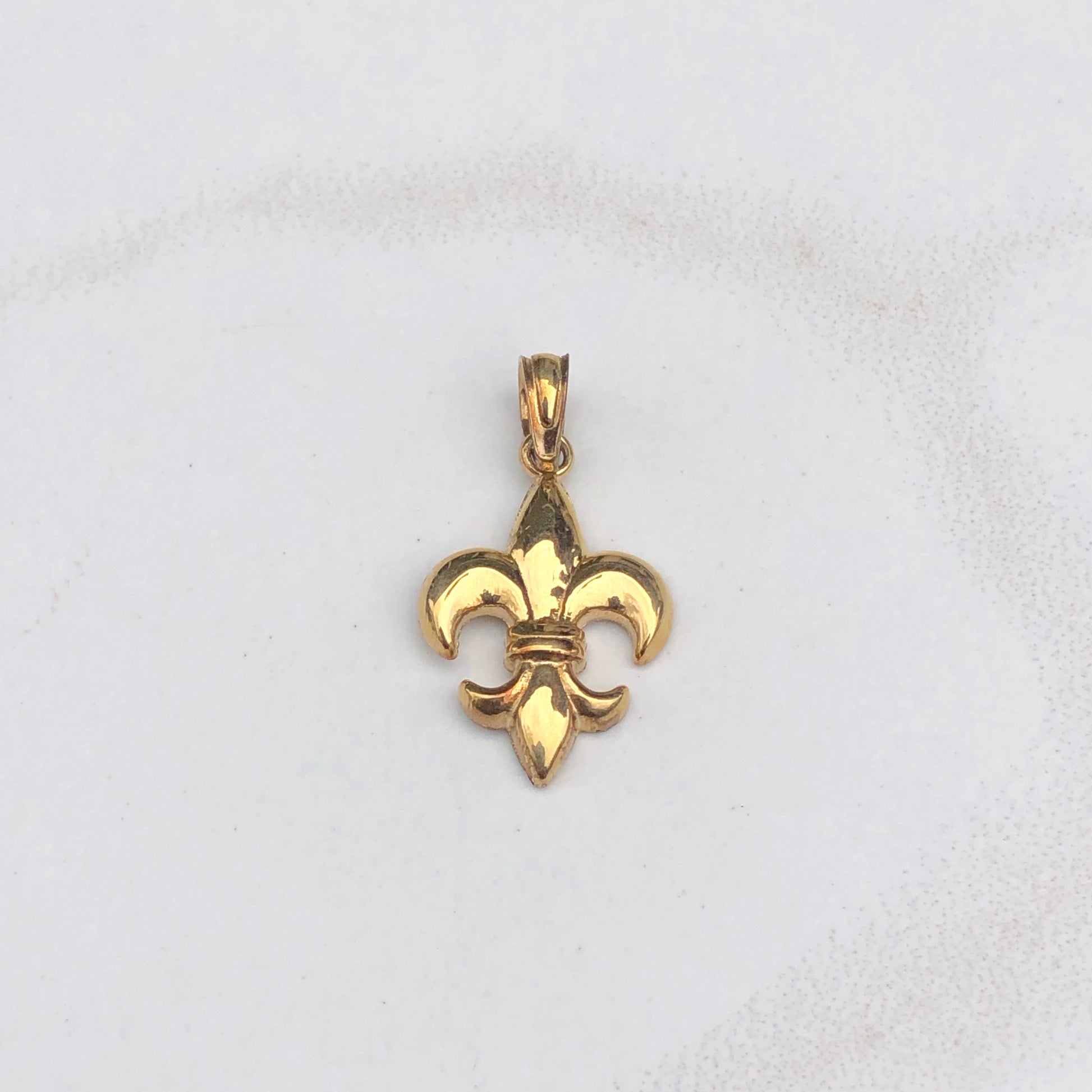 14KT Yellow Gold Fleur de Lis Polished Pendant Charm, 14KT Yellow Gold Fleur de Lis Polished Pendant Charm - Legacy Saint Jewelry