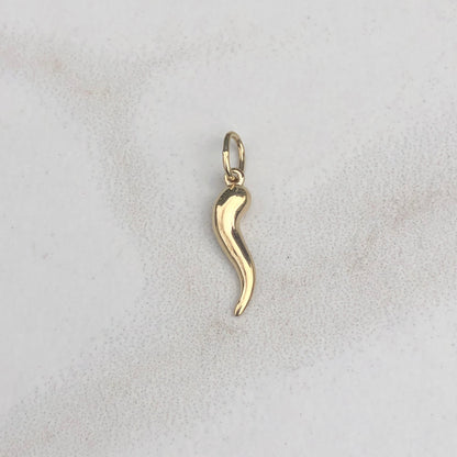 14KT Yellow Gold "Cornicello" Italian Horn Pendant Charm 20mm, 14KT Yellow Gold "Cornicello" Italian Horn Pendant Charm 20mm - Legacy Saint Jewelry