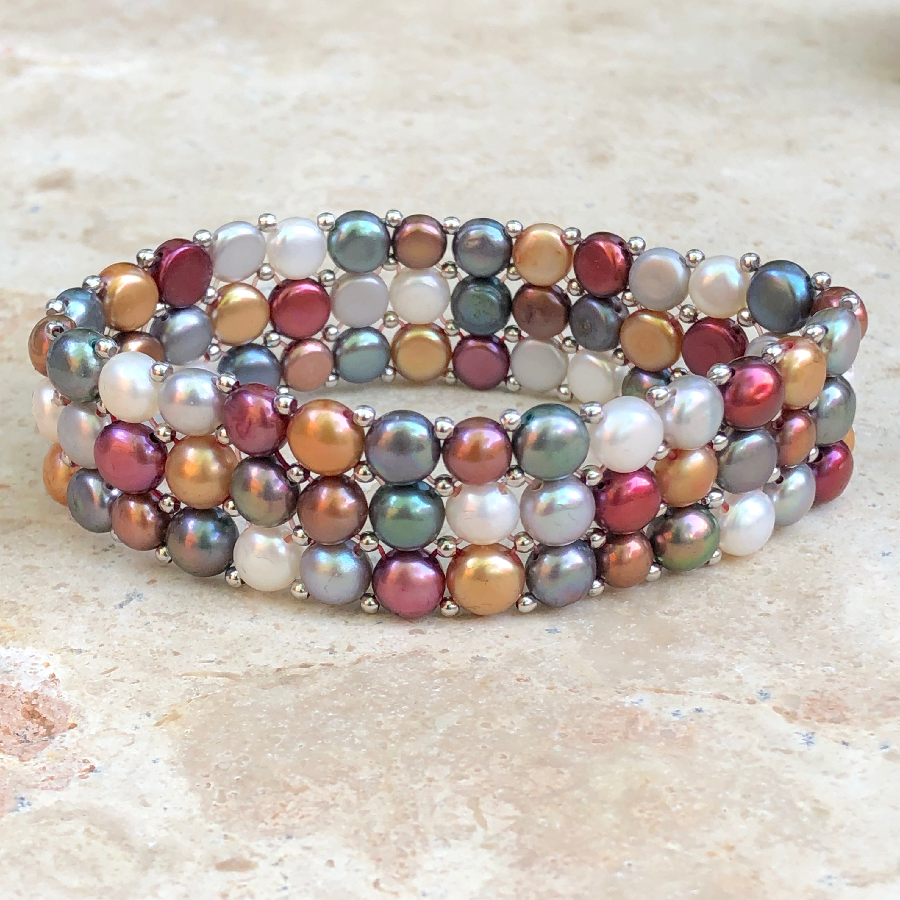 Colored pearl best sale bracelet