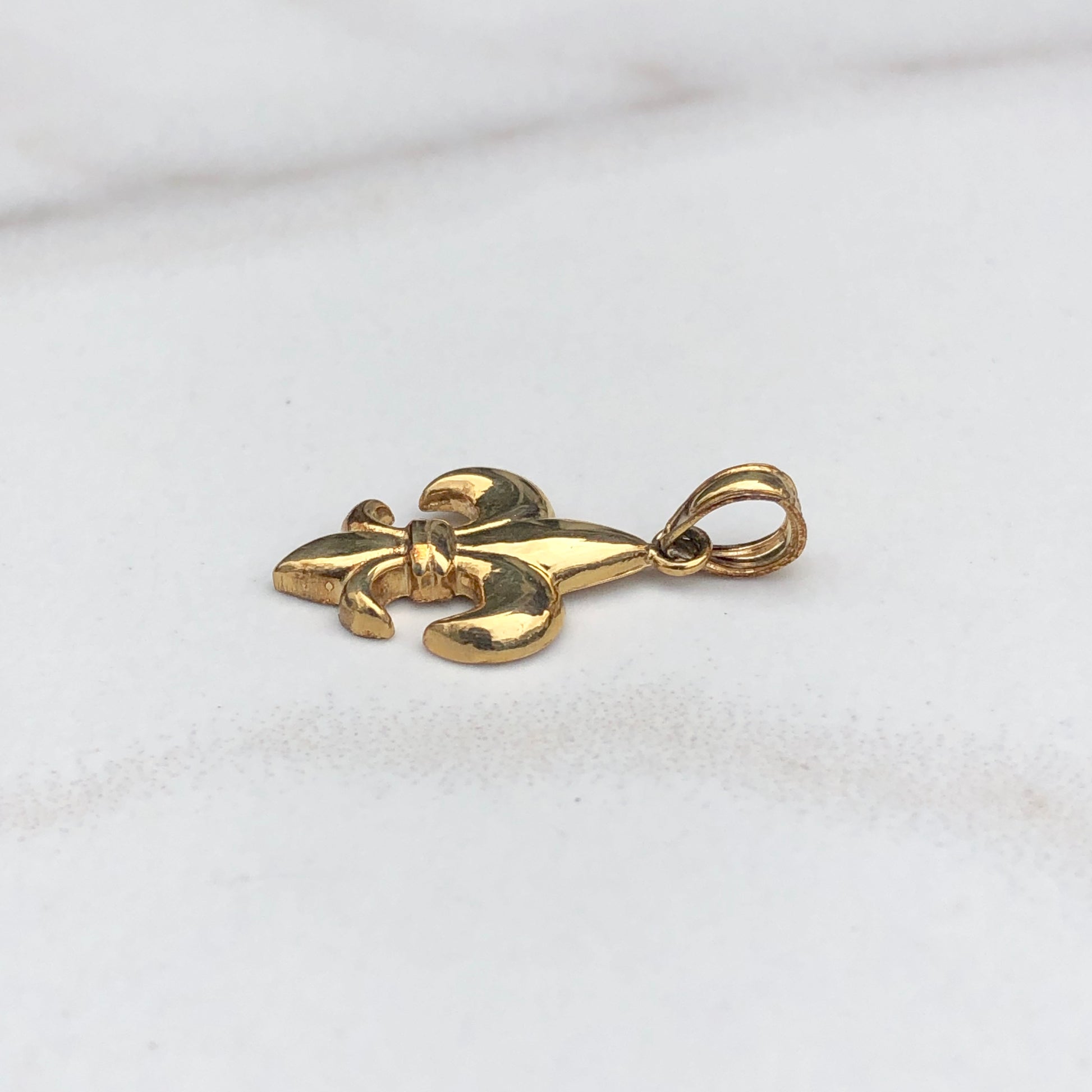 14KT Yellow Gold Fleur de Lis Polished Pendant Charm, 14KT Yellow Gold Fleur de Lis Polished Pendant Charm - Legacy Saint Jewelry