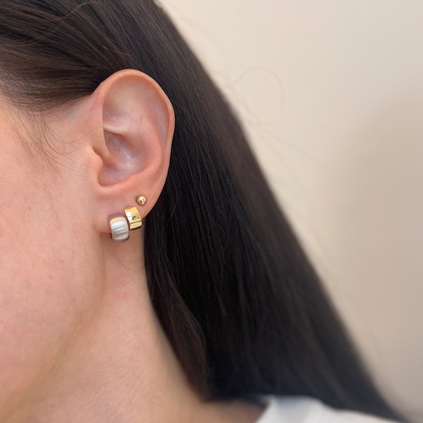 14KT White Gold Brushed Matte Hinged Huggie Hoop Earrings 11.5mm