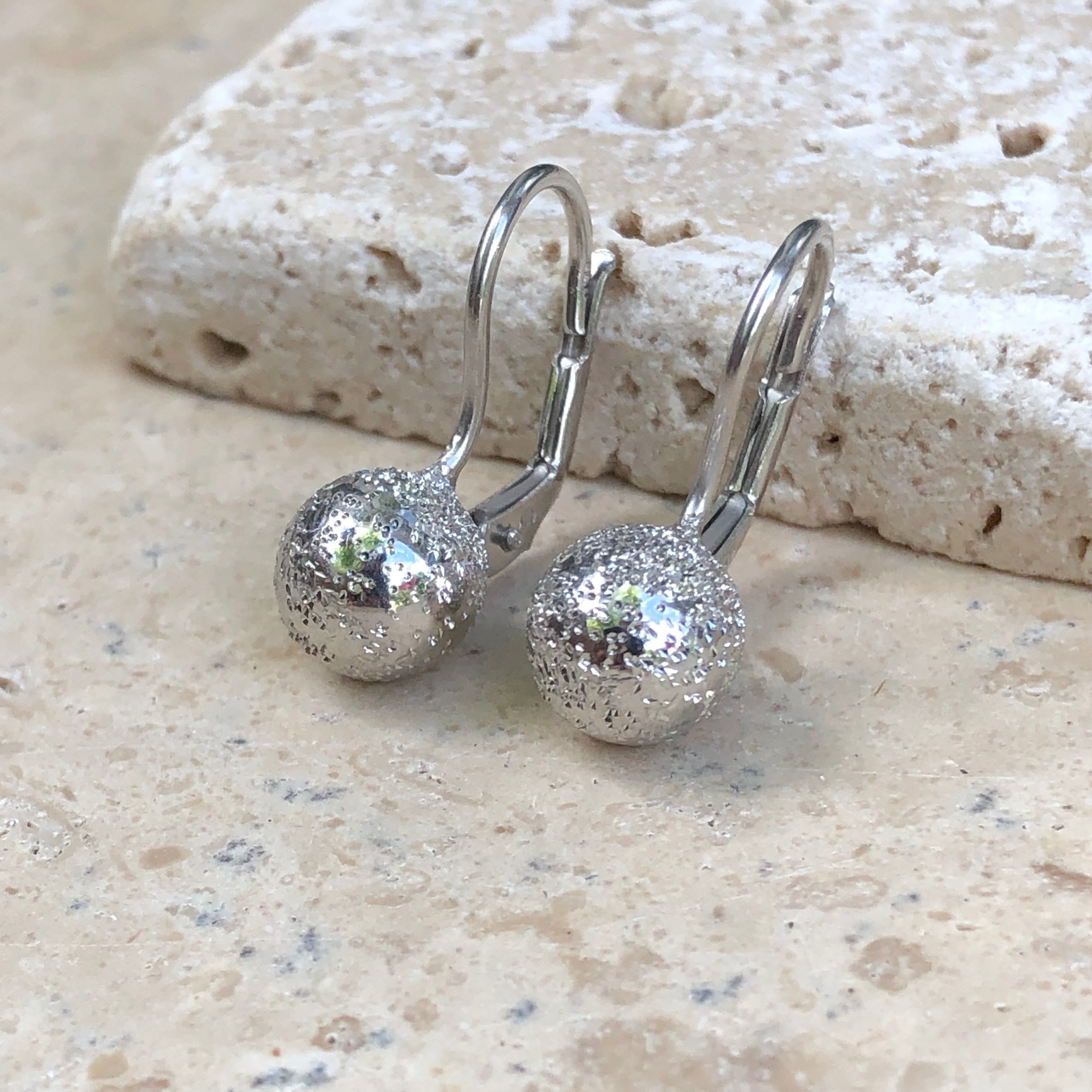 Sterling Silver Polished Diamond Cut Ball Lever Back Earrings 8mm LSJ