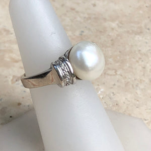 Estate 18KT White Gold Freshwater Pearl + Diamond Ring Size 6.75, Estate 18KT White Gold Freshwater Pearl + Diamond Ring Size 6.75 - Legacy Saint Jewelry