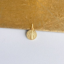Load image into Gallery viewer, 14KT Yellow Gold St Benedetto Round Medal Pendant Charm 10mm