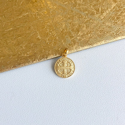 14KT Yellow Gold St Benedict Round Matte Medal Pendant Charm 10mm