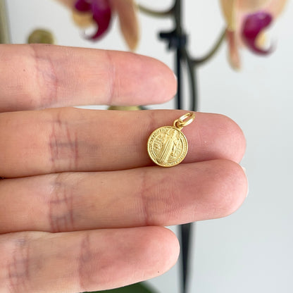 14KT Yellow Gold St Benedict Round Matte Medal Pendant Charm 10mm