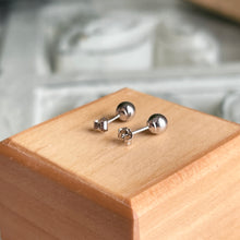 Load image into Gallery viewer, 14KT White Gold Polished Balls Stud Earrings 5mm