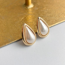Load image into Gallery viewer, Estate 14KT Yellow Gold Teardrop Mabe Pearl Omega Clip-On Earrings