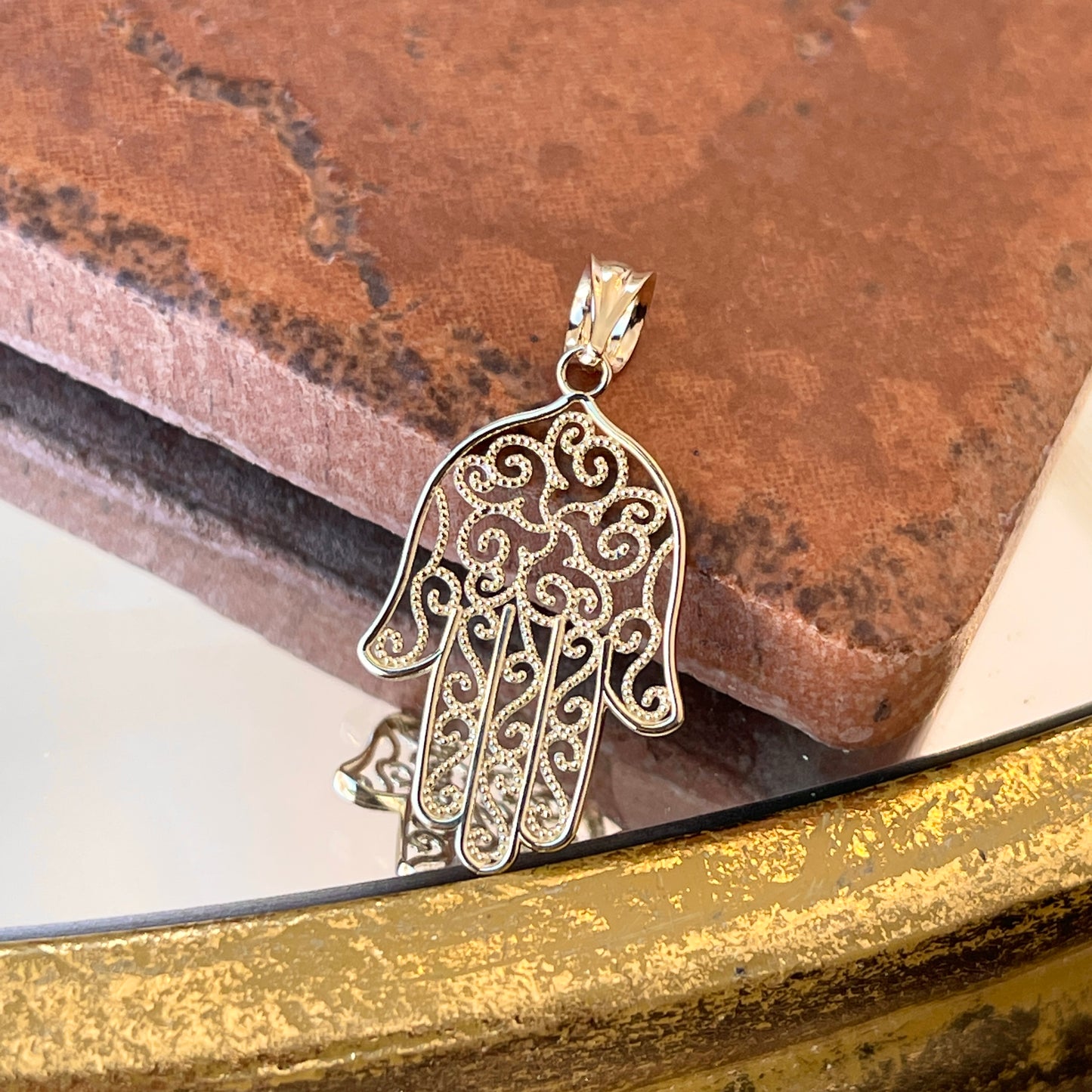 14KT Yellow Gold Filigree Textured Hamsa Pendant