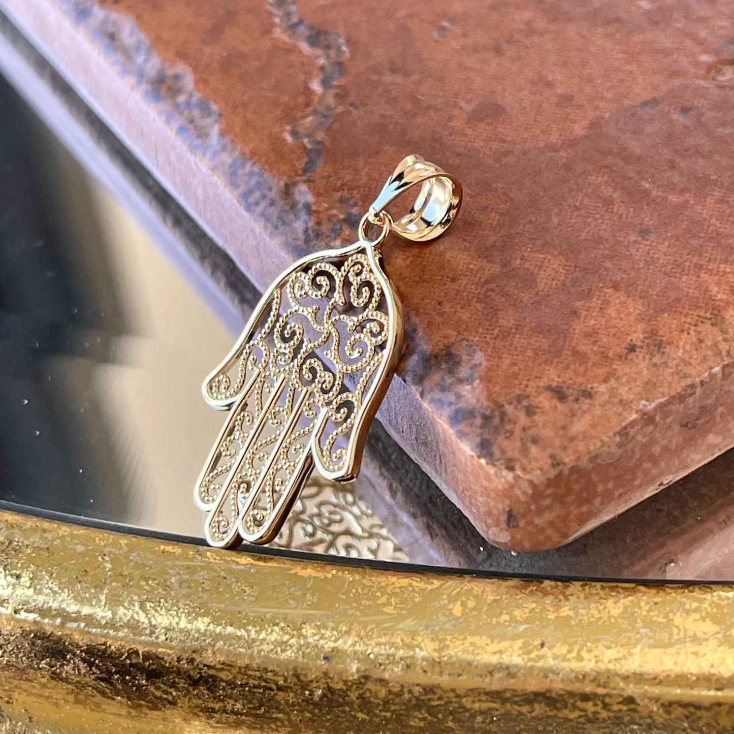 14KT Yellow Gold Filigree Textured Hamsa Pendant