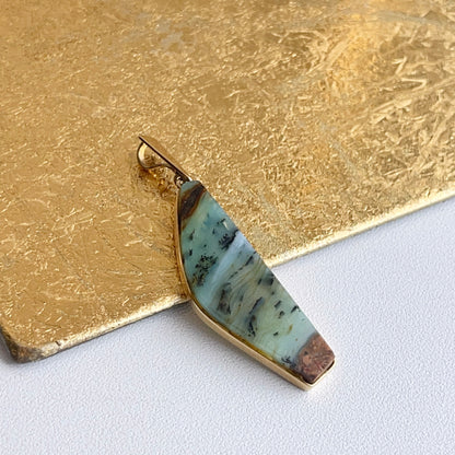 Estate 18KT Yellow Gold Green Agate Oblong Pendant