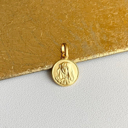 14KT Yellow Gold Matte Our Lady of Sorrows Medal Pendant Charm 10mm