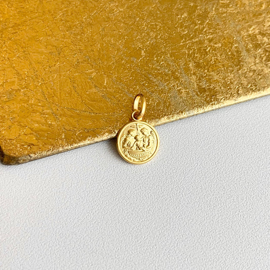 14KT Yellow Gold Matte Baptism Medal Pendant Charm 10mm