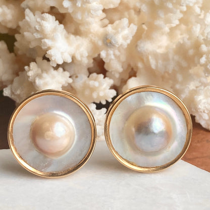 Estate 14KT Yellow Gold Blister Mabe Pink Pearl Clip-On Round Earrings, Estate 14KT Yellow Gold Blister Mabe Pink Pearl Clip-On Round Earrings - Legacy Saint Jewelry