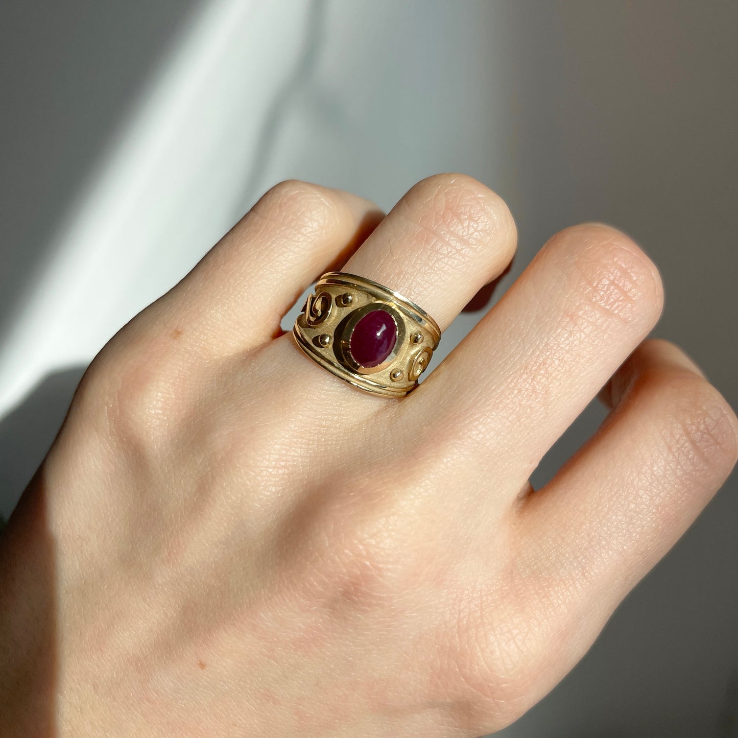 Estate 14KT Yellow Gold Byzantine Oval Ruby Cigar Band Ring