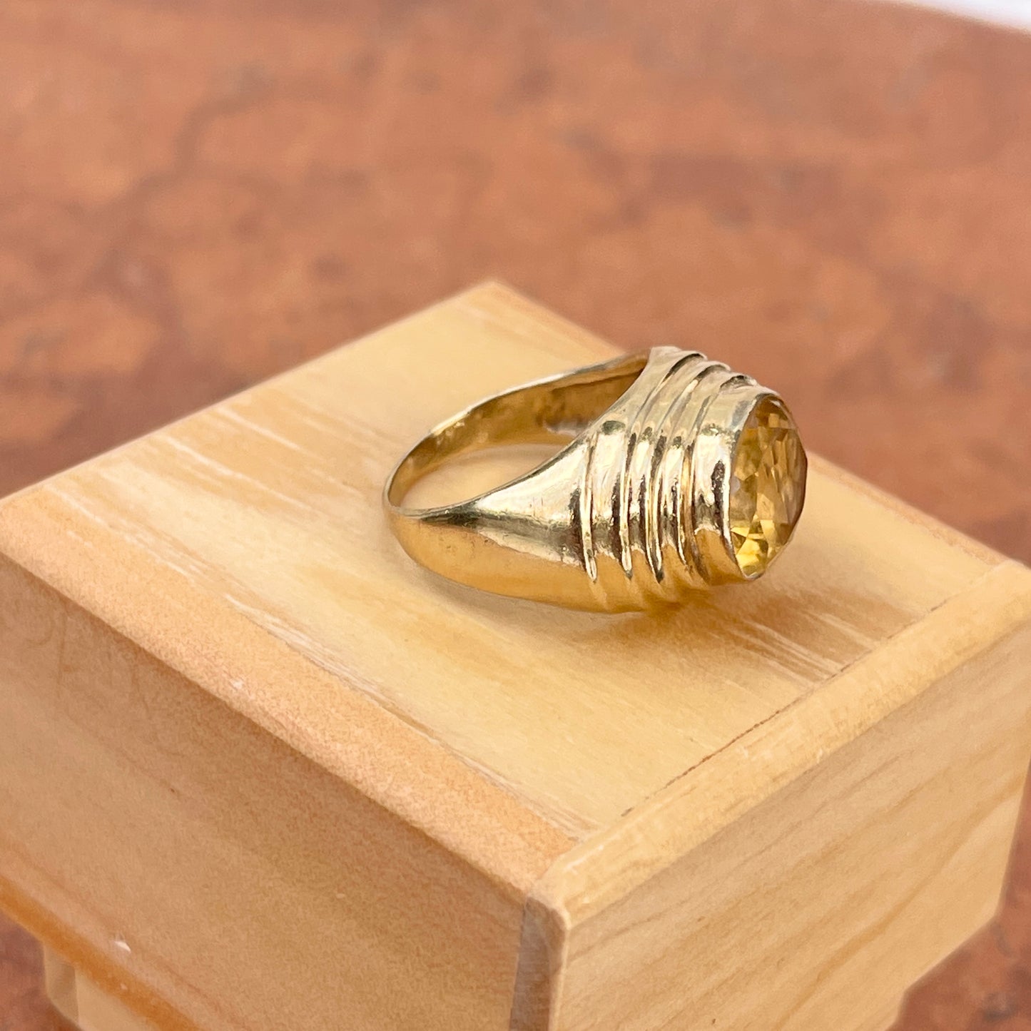 Estate 14KT Yellow Gold Corrugated Bezel Citrine Ring