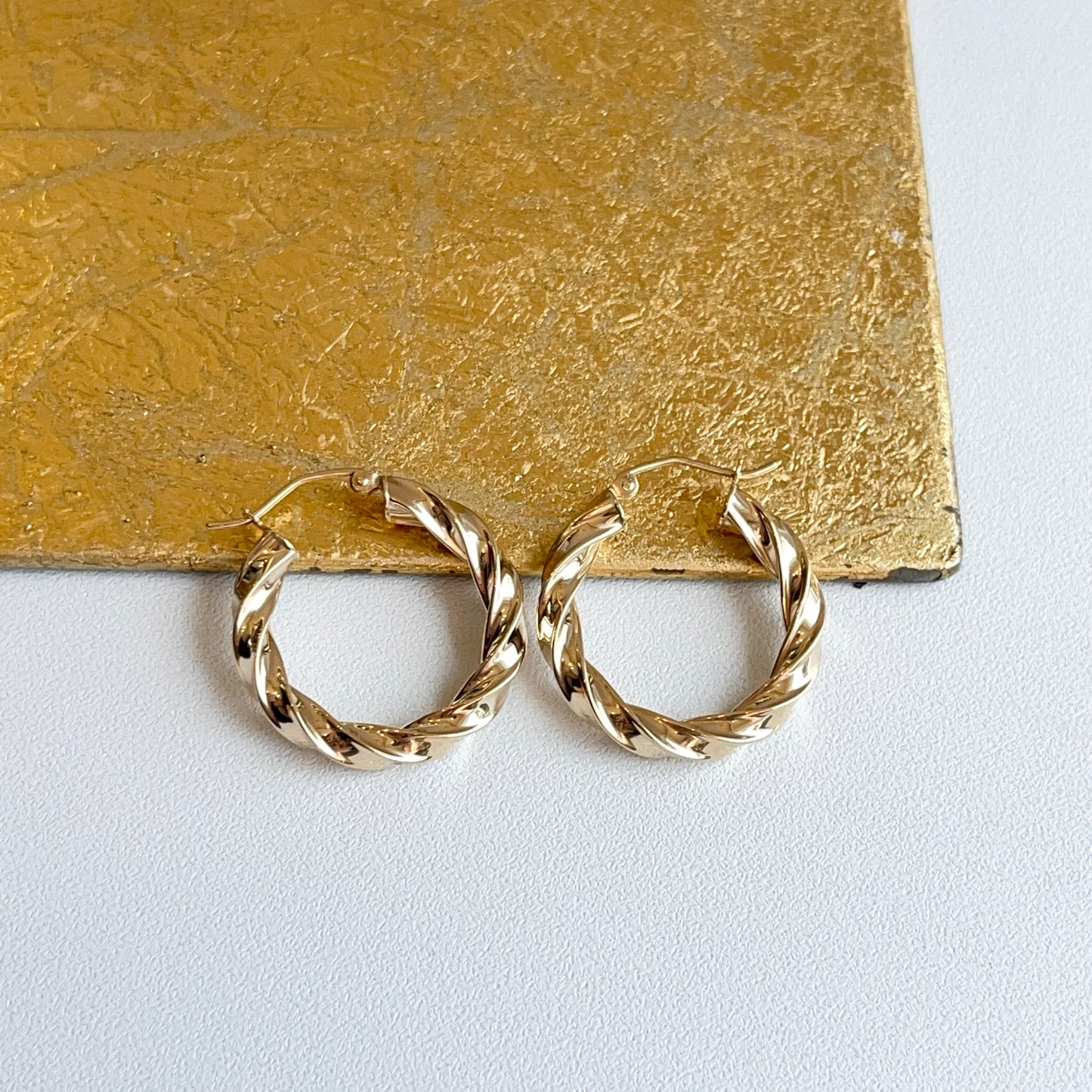 14KT Yellow Gold Twisted Tube Hoop Earrings 26mm