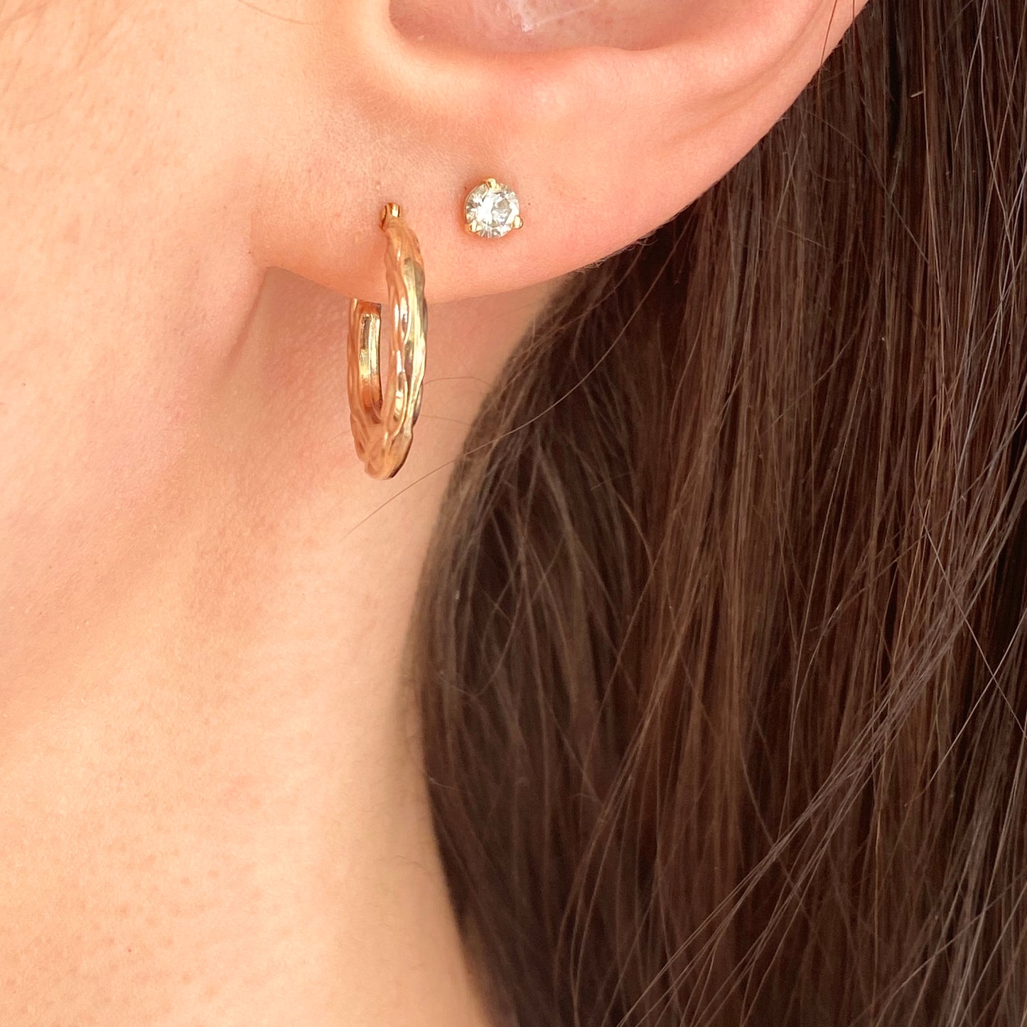 10KT Yellow Gold Textured Pattern Hoop Earrings 18mm