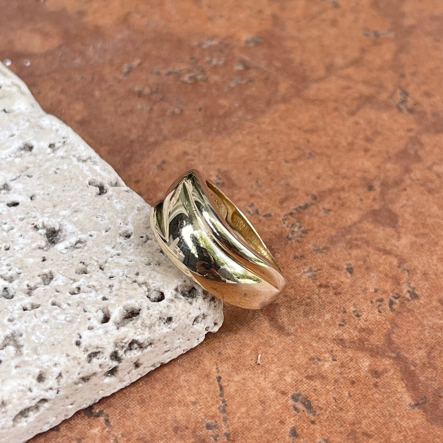 10KT Yellow Gold Artistic Grooved Cigar Band Ring