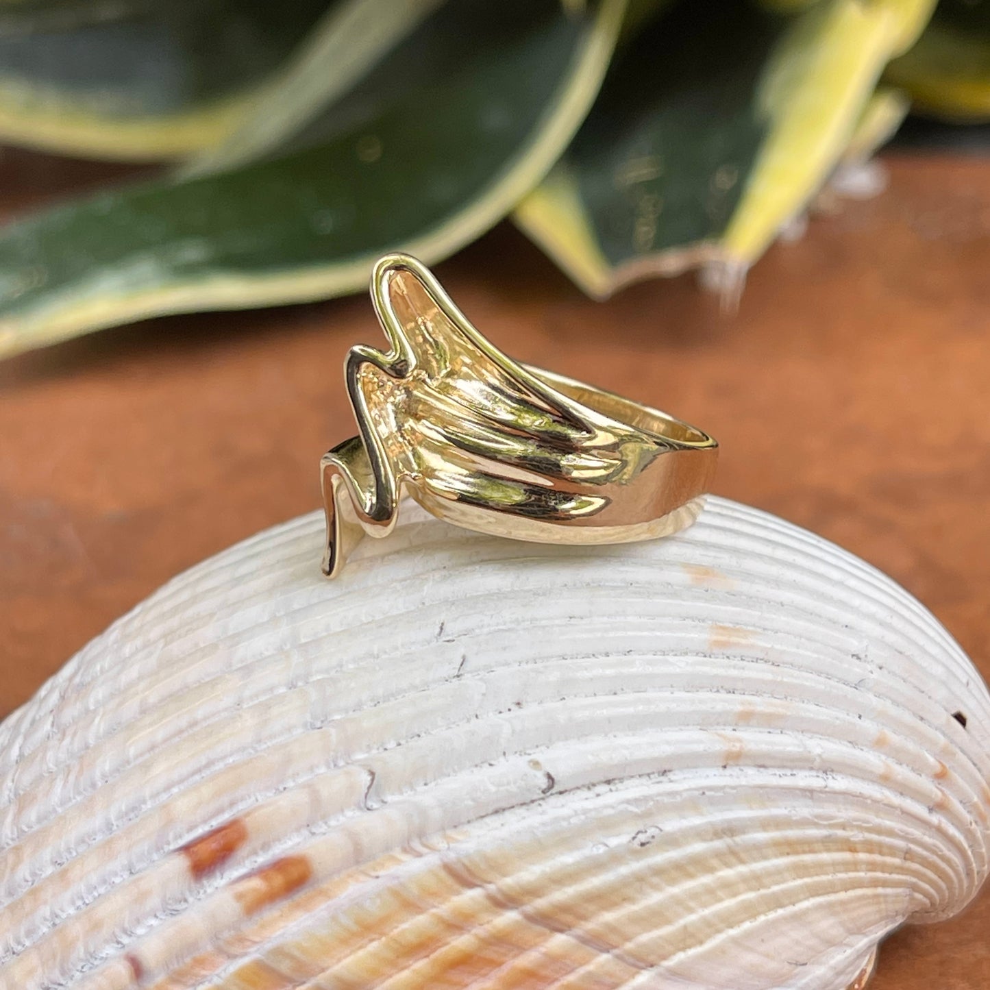 14KT Yellow Gold 3D Wave Ribbon Statement Ring