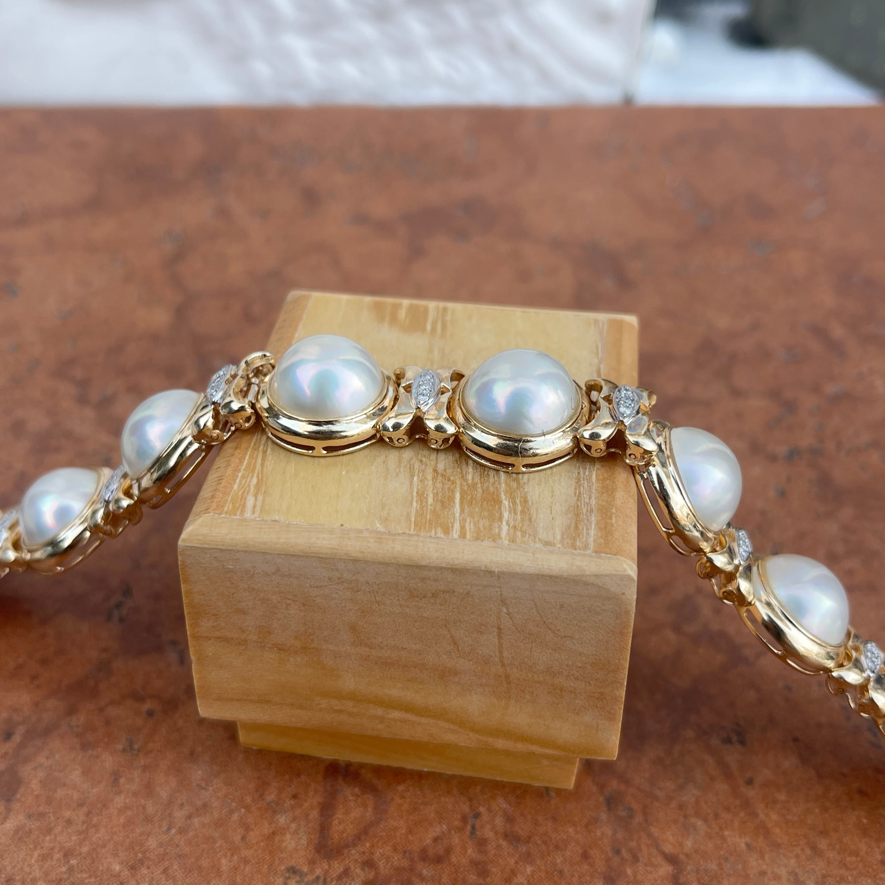 Estate 14KT Yellow Gold White Mabe Pearl Pave Diamond Link Bracelet LSJ