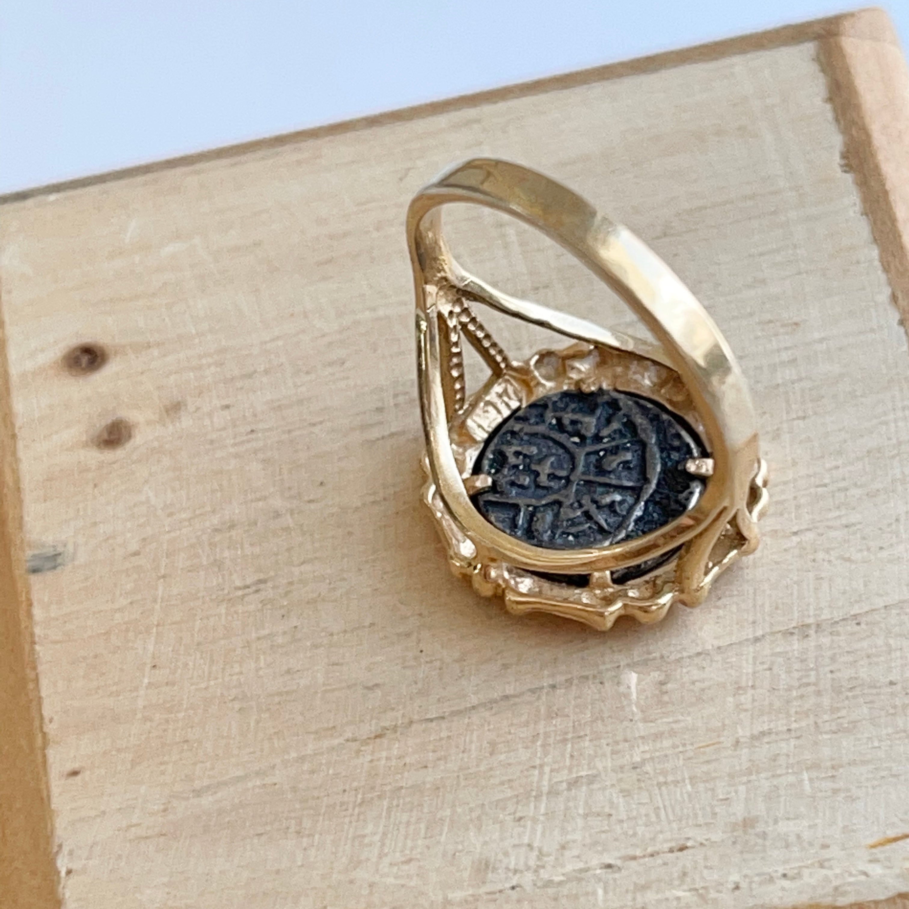 Estate 14KT Yellow Gold Bamboo Bezel Atocha Coin Ring LSJ