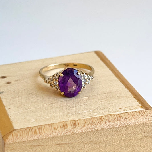 Estate 14KT Yellow Gold Oval 1.70 CT Amethyst + Diamond Ring