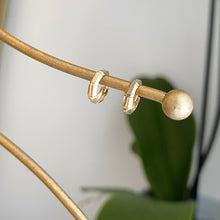 Load image into Gallery viewer, 14KT Yellow Gold Bamboo Tube Huggie Hoop Earrings