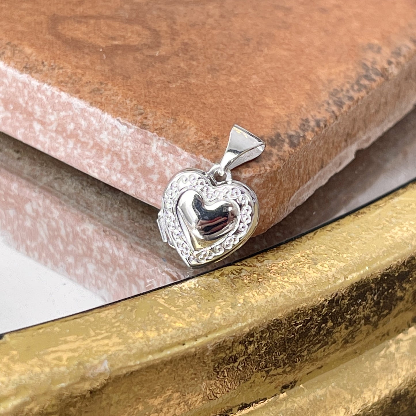 10KT White Gold Polished Detailed Mini Heart Locket Pendant