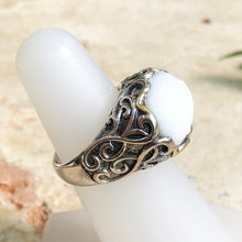 Load image into Gallery viewer, Samuel B 14KT Yellow Gold + Sterling Silver White Agate Ring Size 7, Samuel B 14KT Yellow Gold + Sterling Silver White Agate Ring Size 7 - Legacy Saint Jewelry