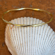 Load image into Gallery viewer, 10KT Yellow Gold Twisted Round Slip On Bangle Bracelet
