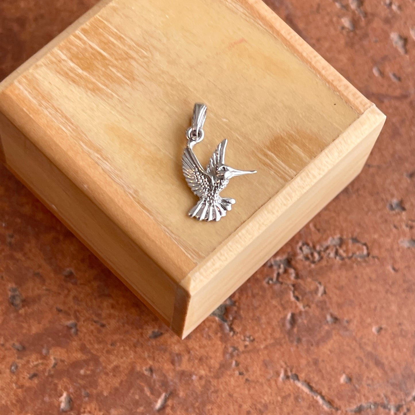 14KT White Gold Flying Detailed Hummingbird Pendant