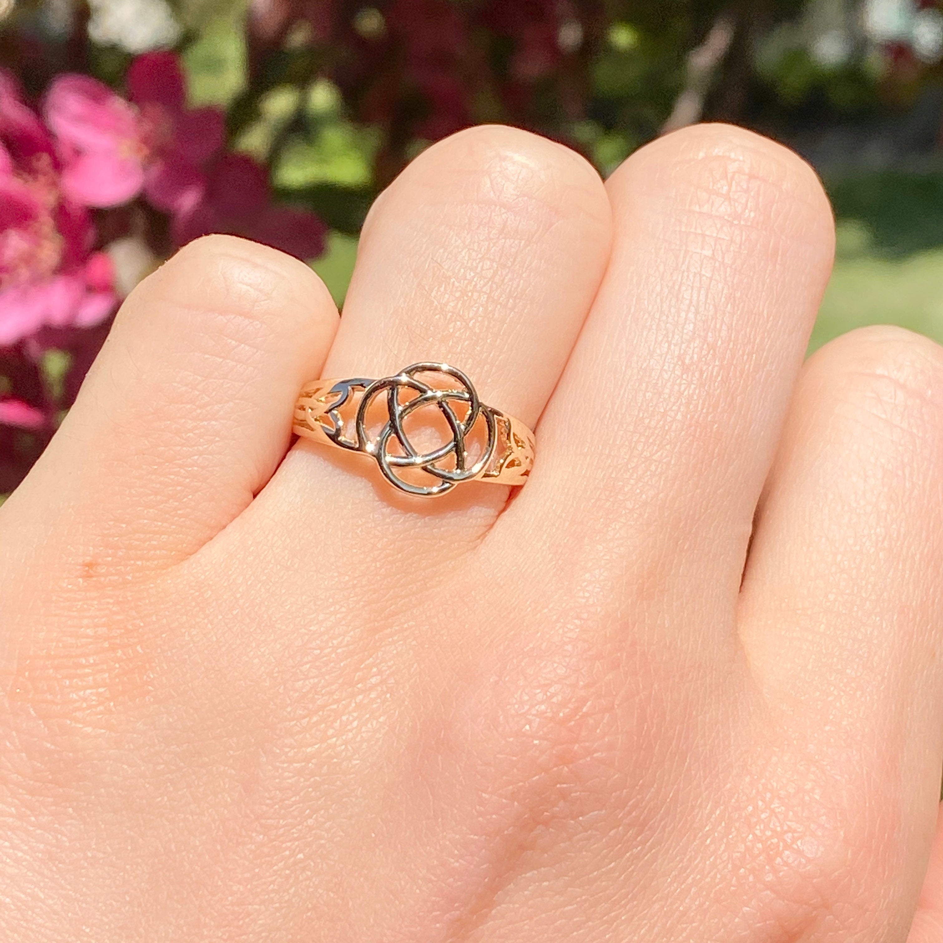 Rose gold celtic knot ring deals